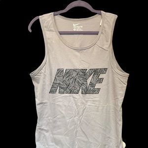 Authentic Nike tee shirt in size Medium for men
